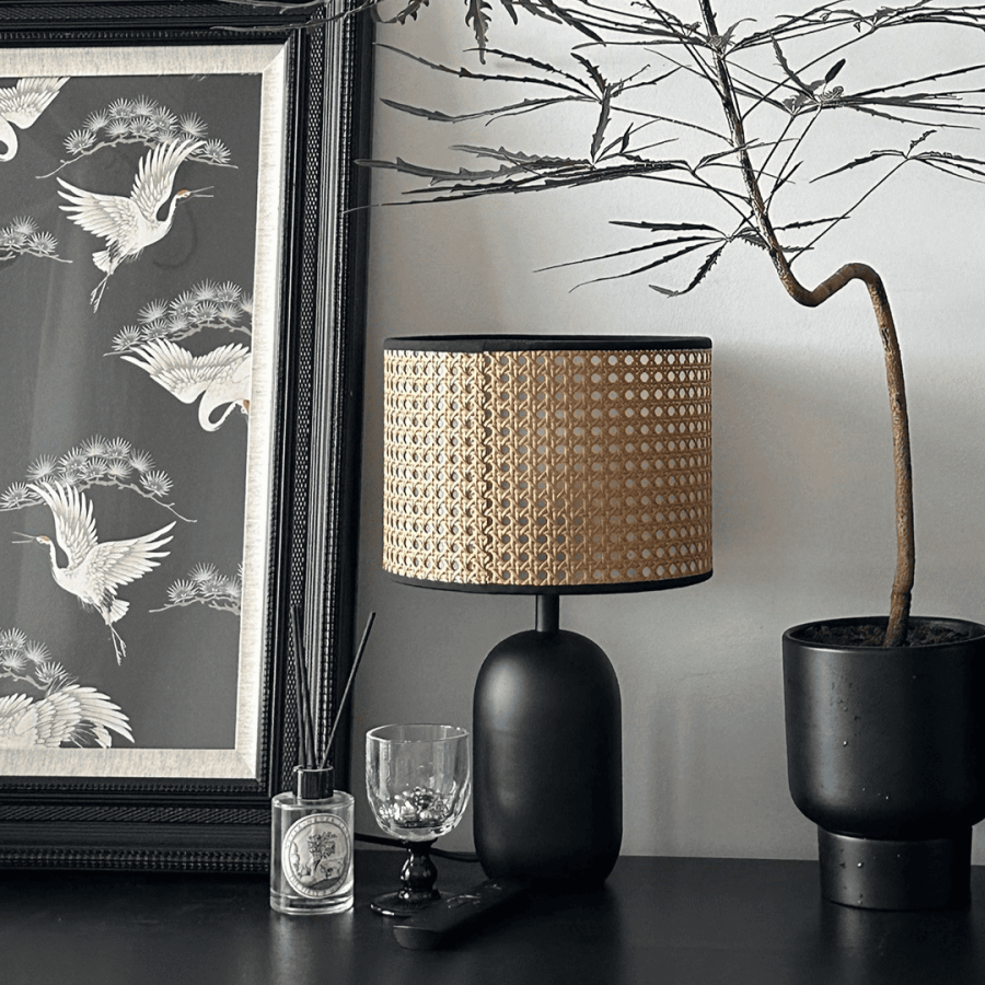 118 Black Rattan Table Lamp