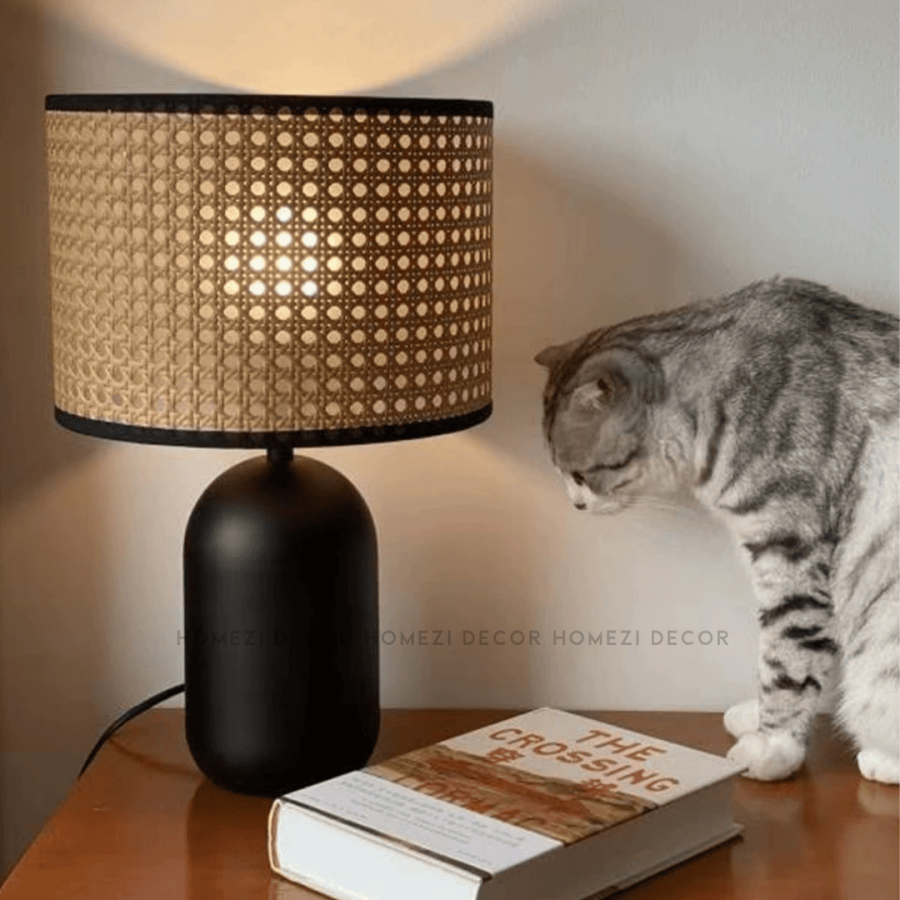 118 Black Rattan Table Lamp