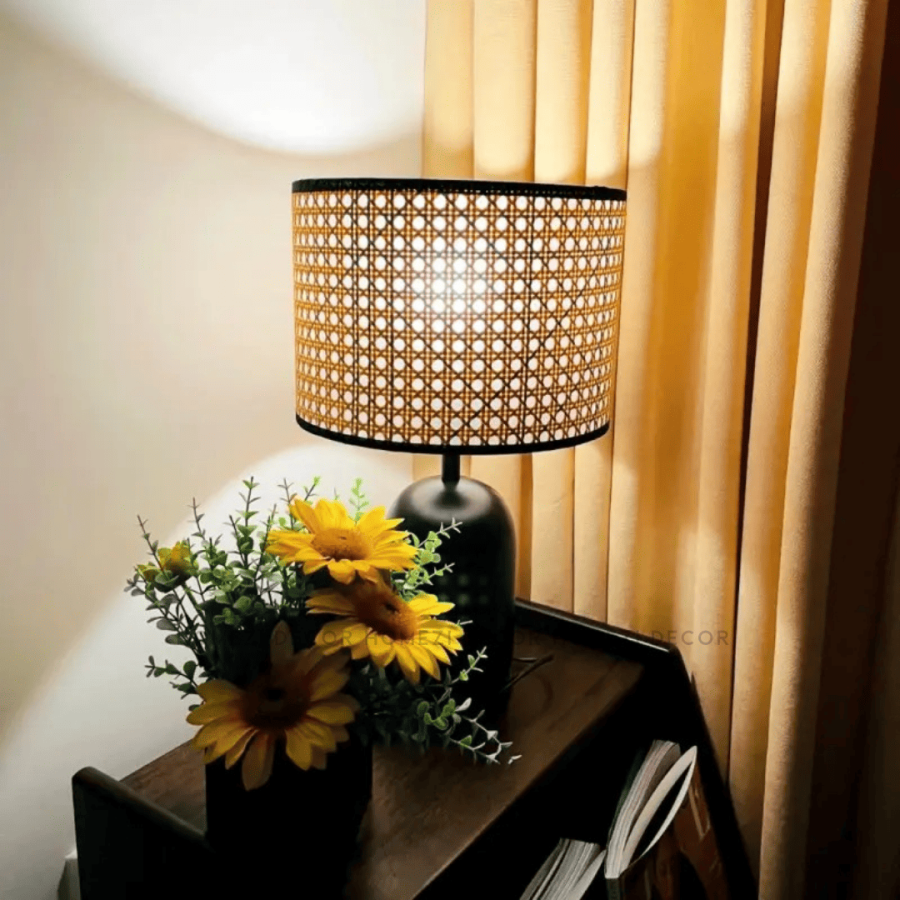 118 Black Rattan Table Lamp