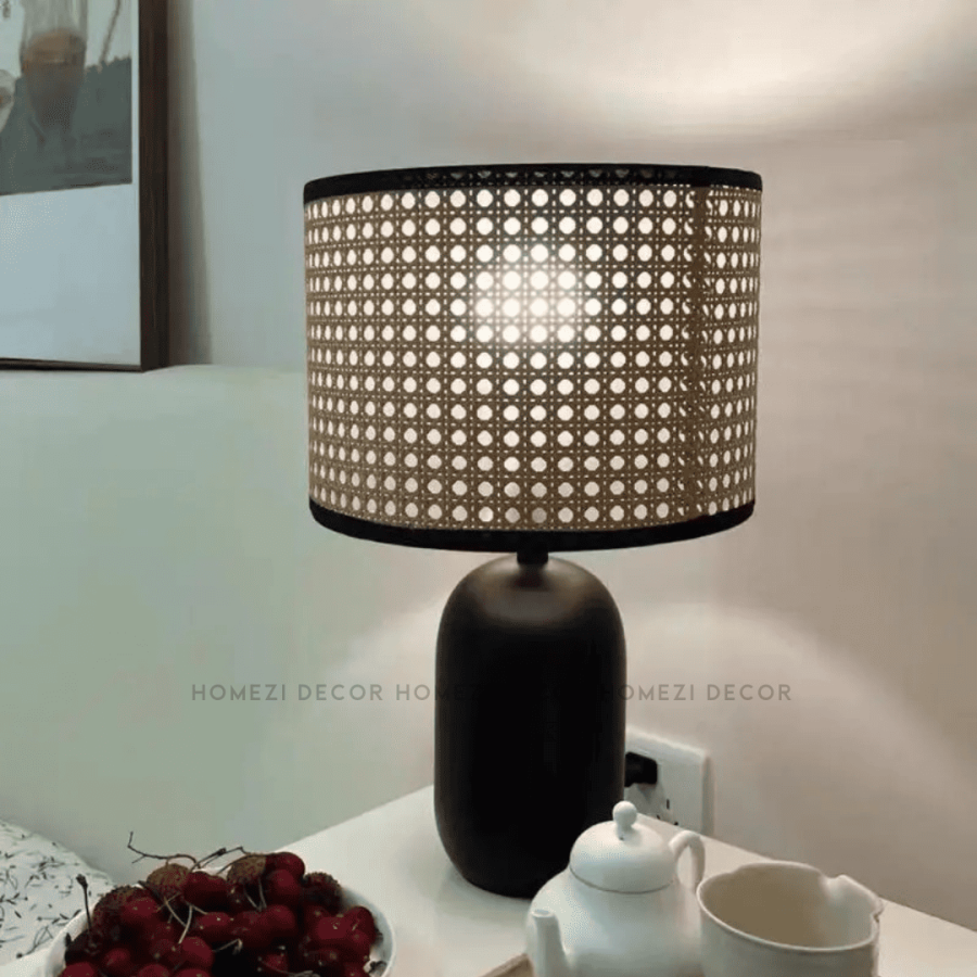 118 Black Rattan Table Lamp